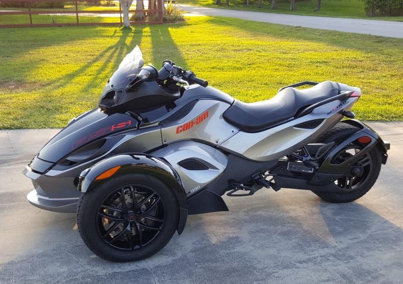 2011 and 2012 Spyder RS Models